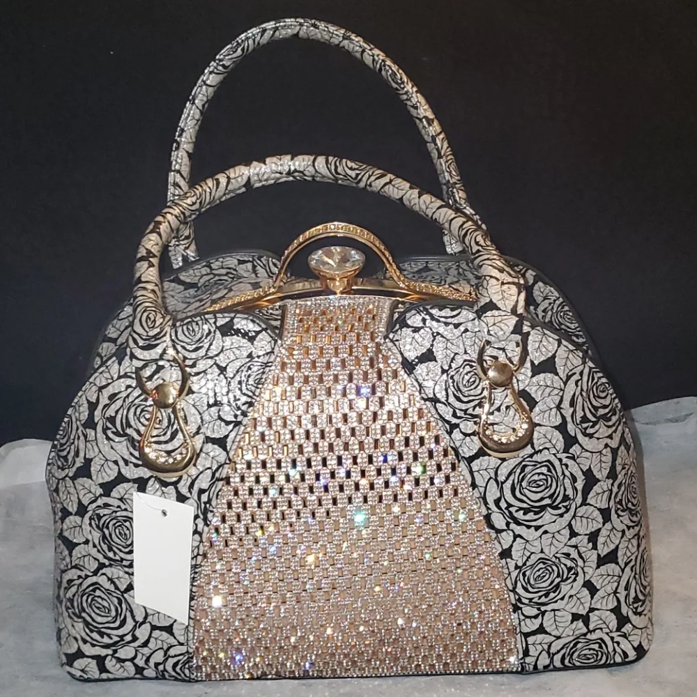 Beautiful bejeweled hand/shoulder bag